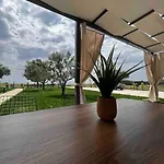 •naiades Villas• Odysseus• Ladhario