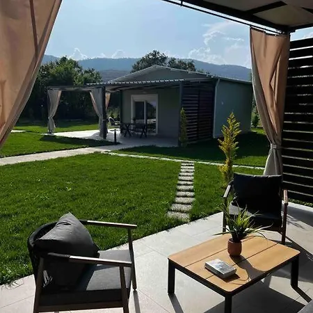 •naiades Villas• Odysseus• Ladhario